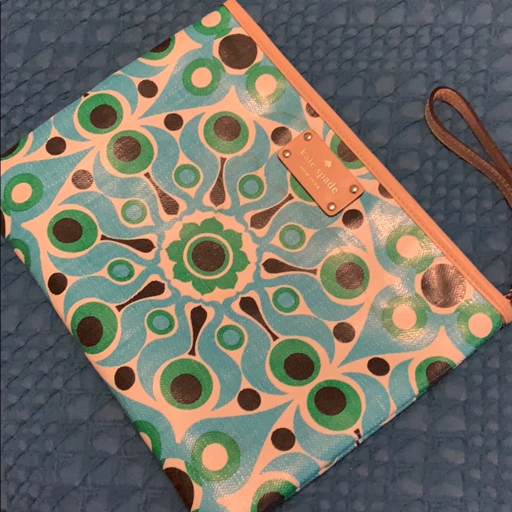 Adorable Kate Spade clutch
